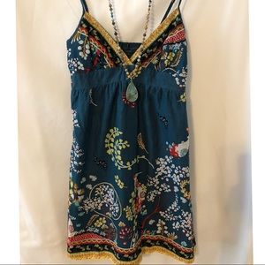 Bohemian dress size small, very flattering